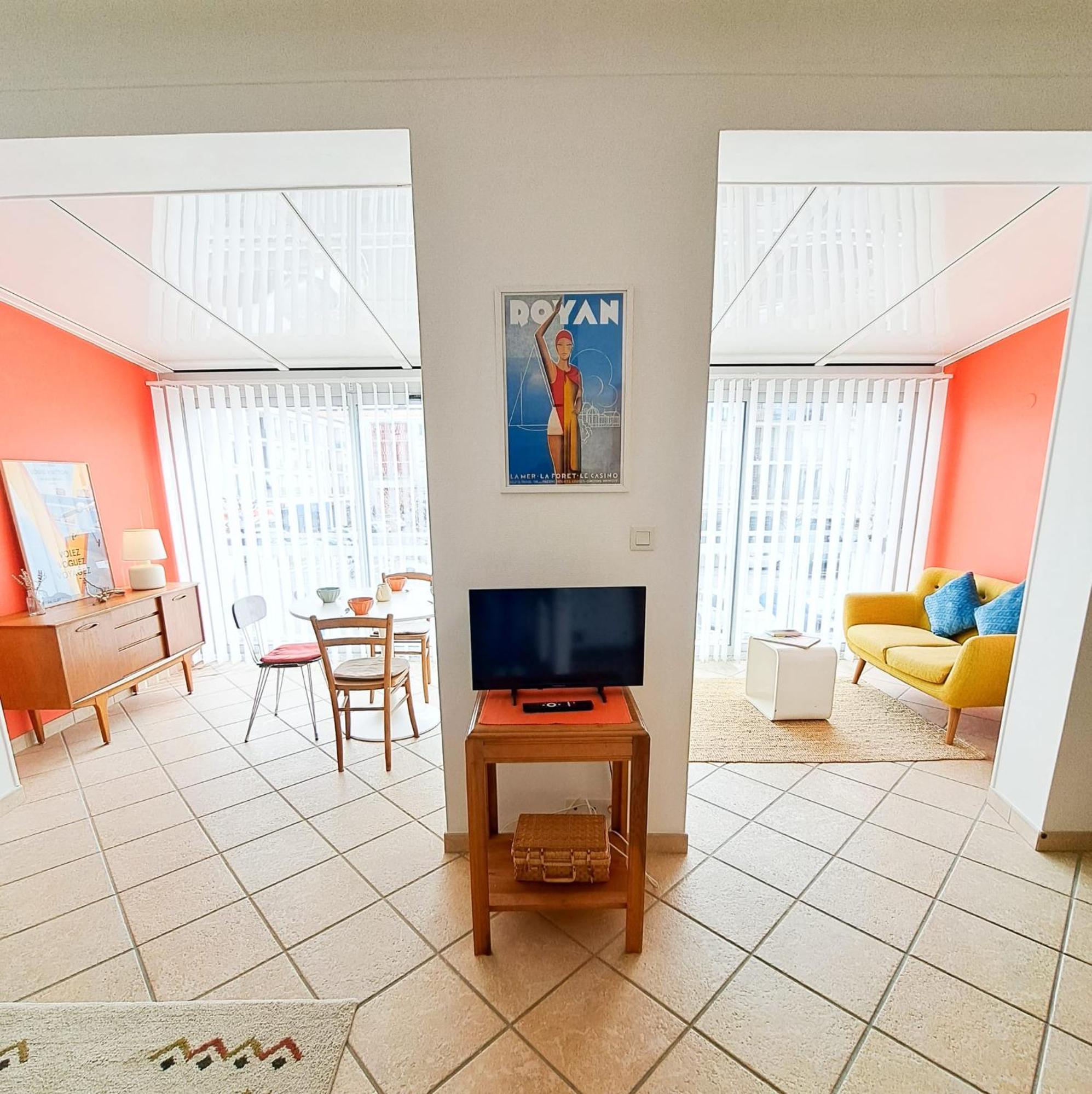 Appartement Le Petit - Hyper Centre Ville, 2 Min De La Et Des Commerces Royan